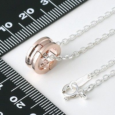 シルバーネックレス