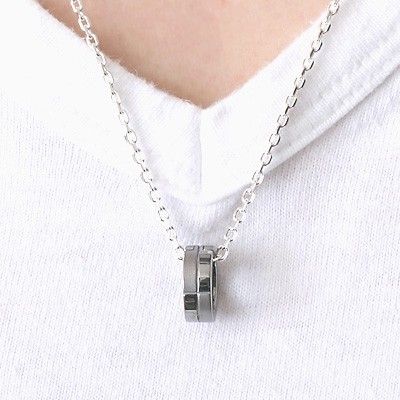 シルバーネックレス