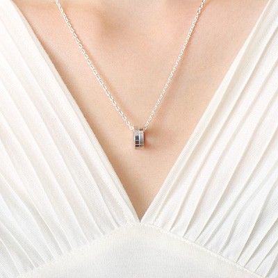 シルバーペアネックレス