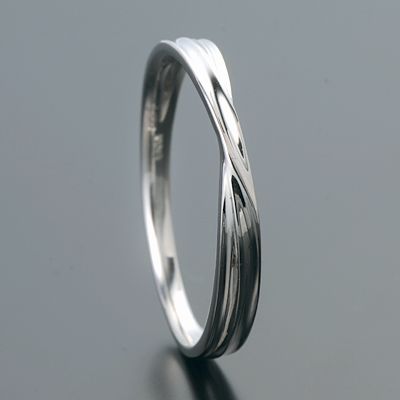 ホワイトゴールドリング