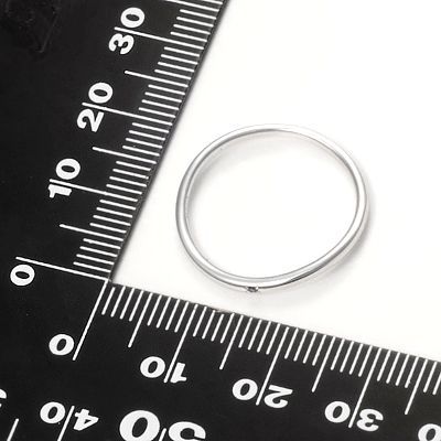 ホワイトゴールドリング