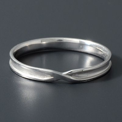 ホワイトゴールドリング