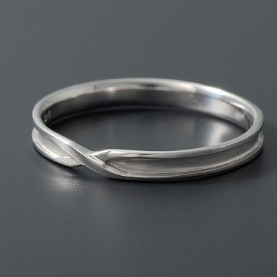 ホワイトゴールドリング