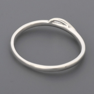 ホワイトゴールドリング