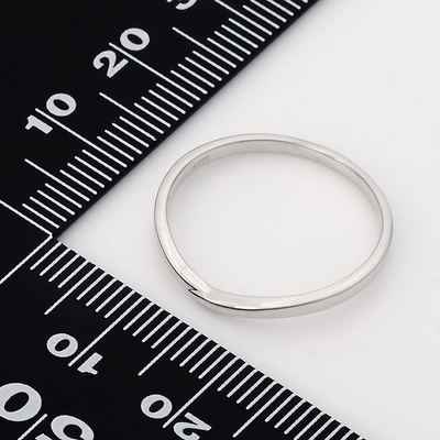 ホワイトゴールドリング