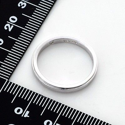 ホワイトゴールドリング