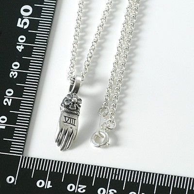 シルバーネックレス