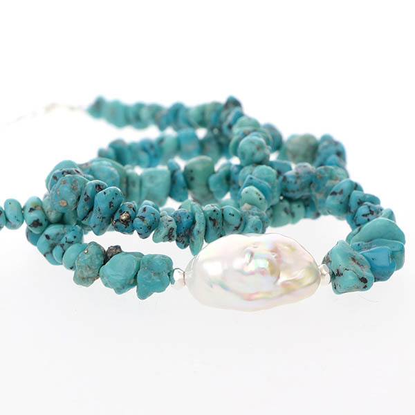 ビーズネックレス