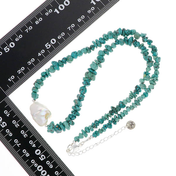 ビーズネックレス