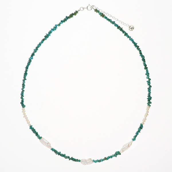 ビーズネックレス