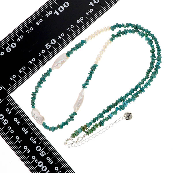 ビーズネックレス