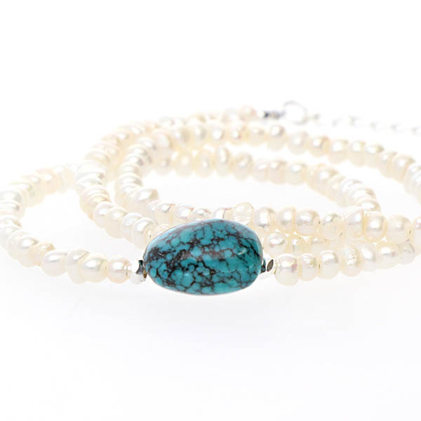 ビーズネックレス