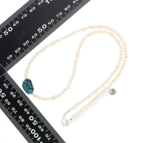 ビーズネックレス