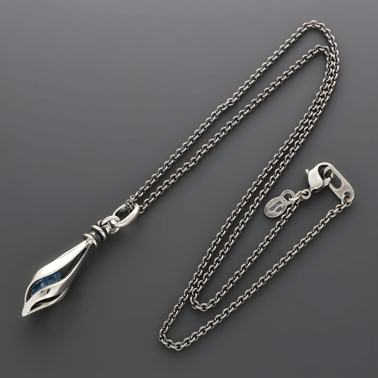 シルバーネックレス