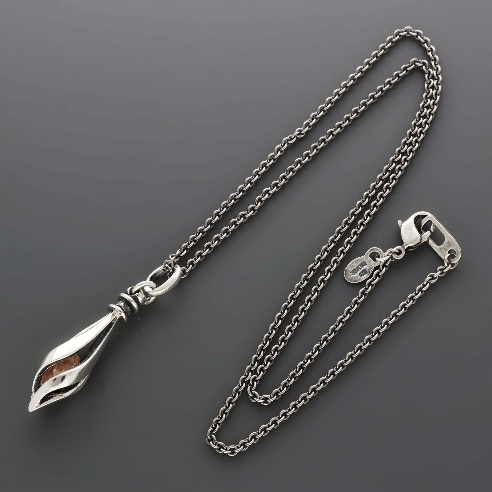 シルバーネックレス