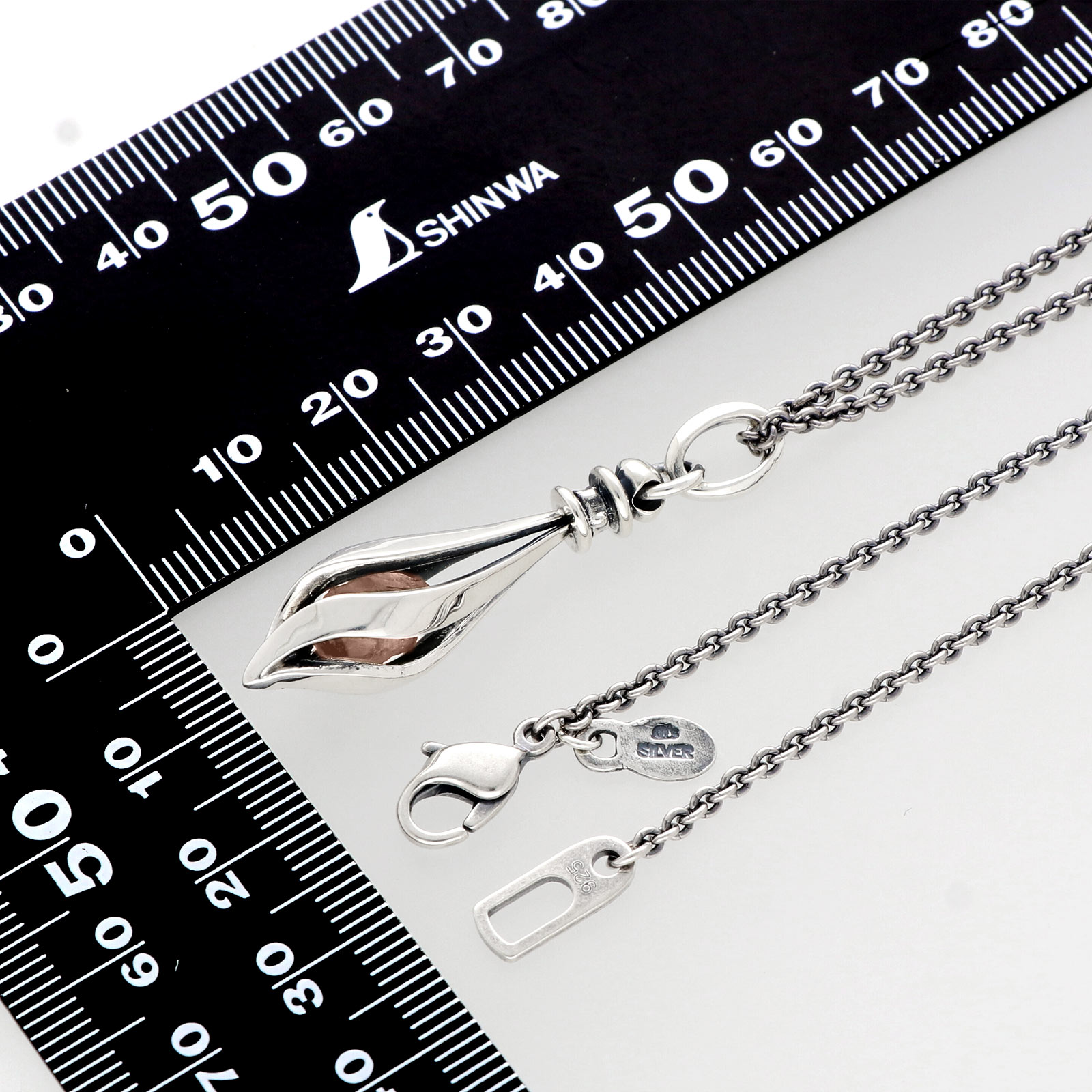 シルバーネックレス