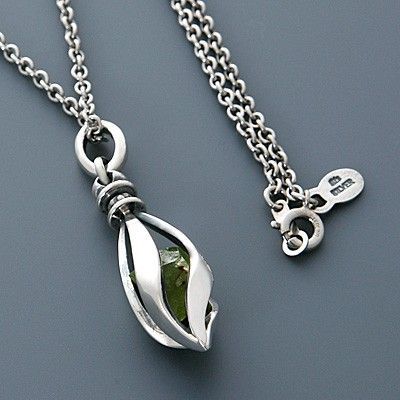 シルバーネックレス