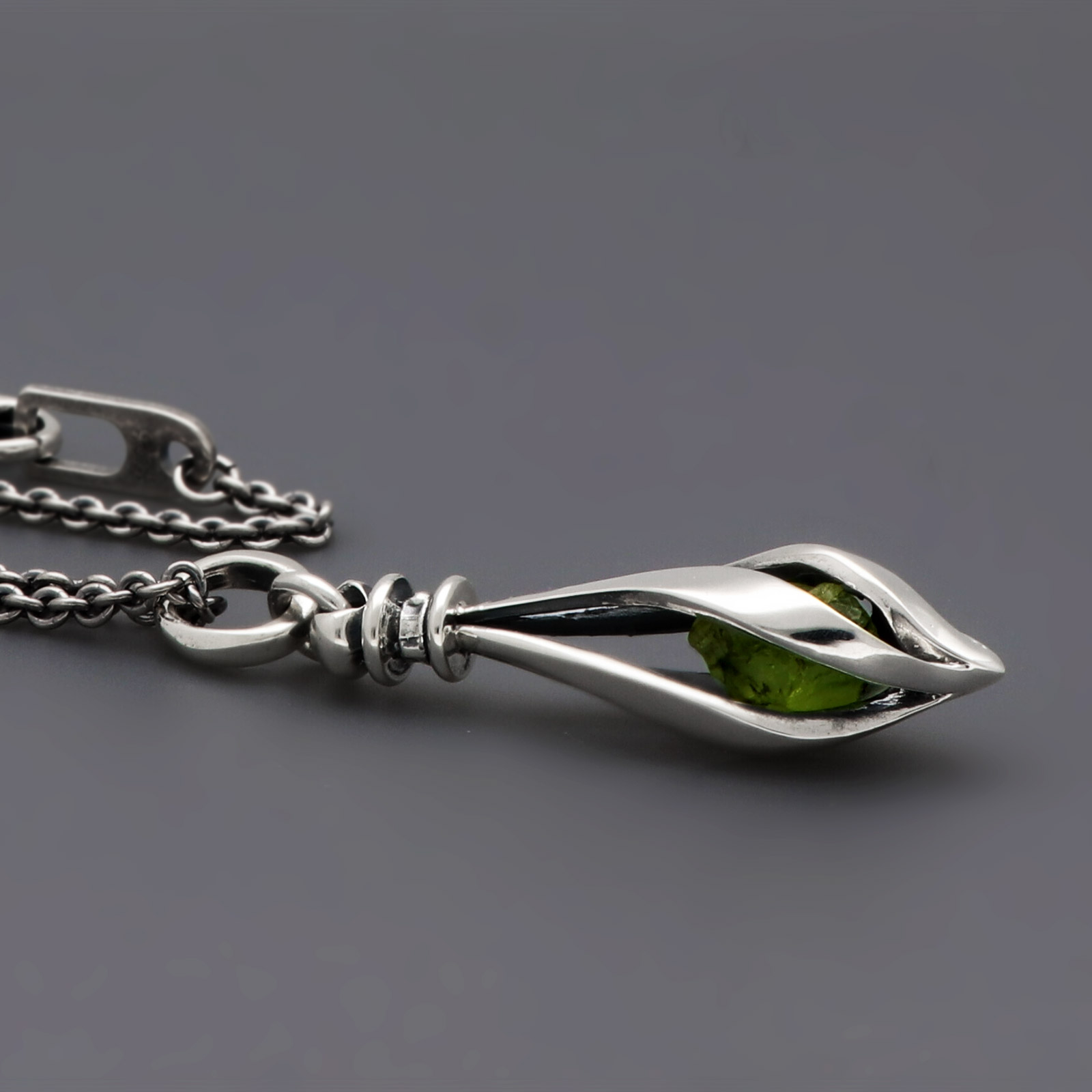 シルバーネックレス