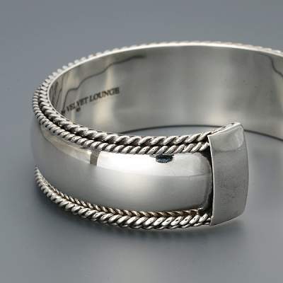 シルバーバングル