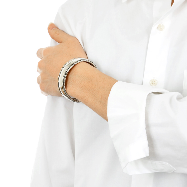 シルバーバングル