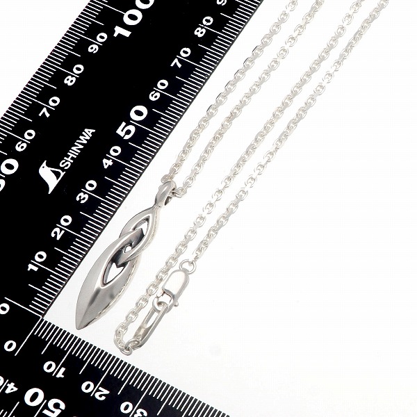 シルバーネックレス