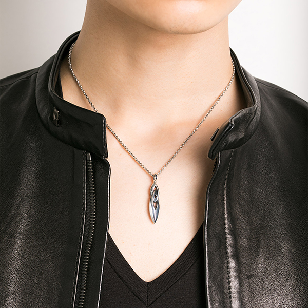 シルバーネックレス