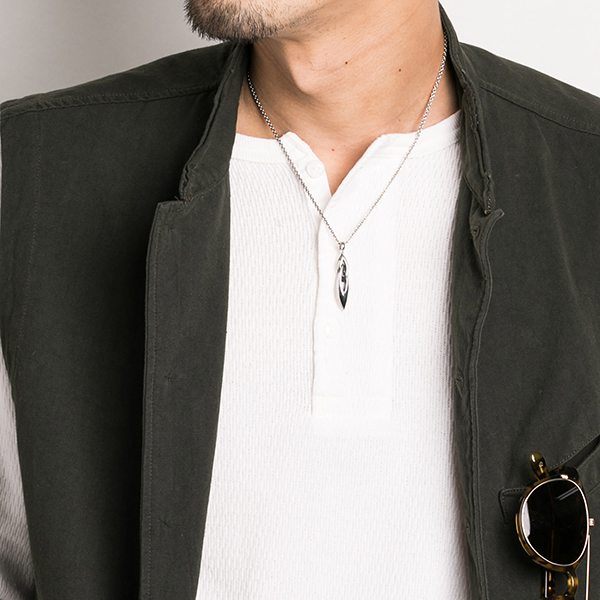 シルバーネックレス