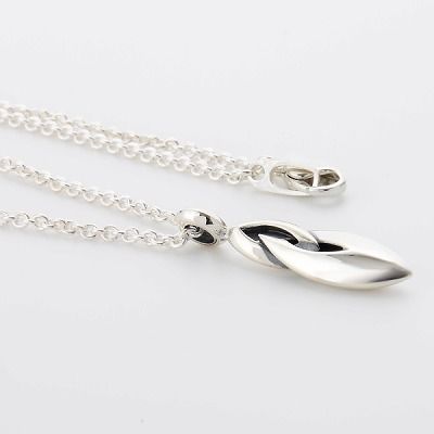 シルバーネックレス