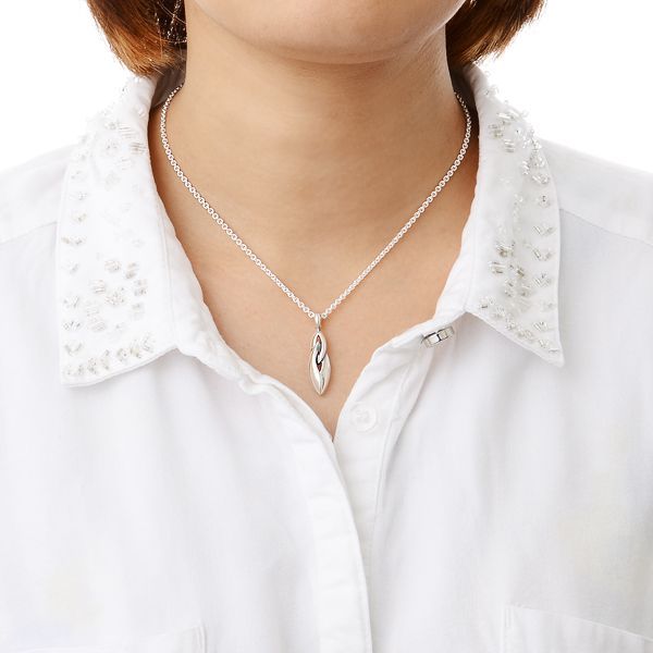 シルバーネックレス