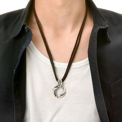 レザーネックレス