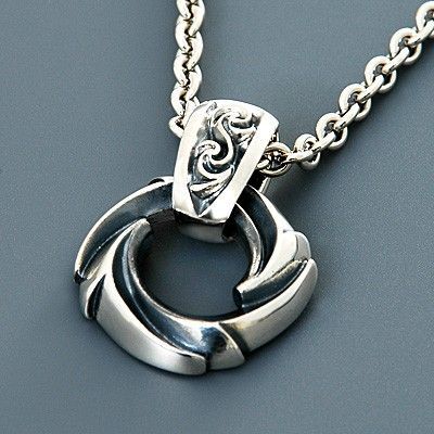 シルバーネックレス