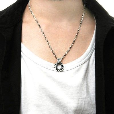 シルバーネックレス