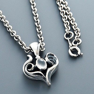 シルバーネックレス