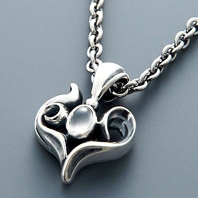 シルバーネックレス