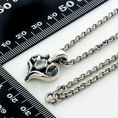 シルバーネックレス