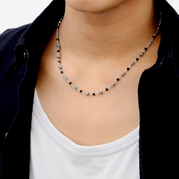 シルバーネックレス