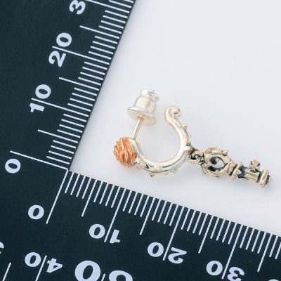 シルバースタッドピアス