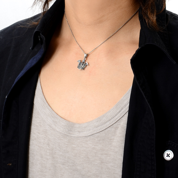 シルバーネックレス