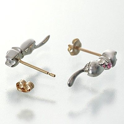 シルバースタッドピアス