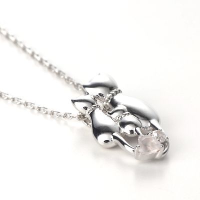 シルバーネックレス