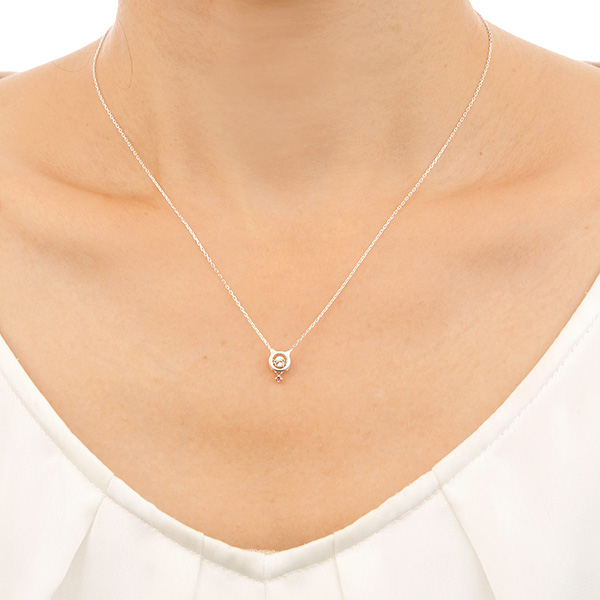 シルバーネックレス