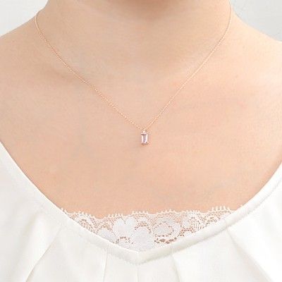 ピンクゴールドネックレス