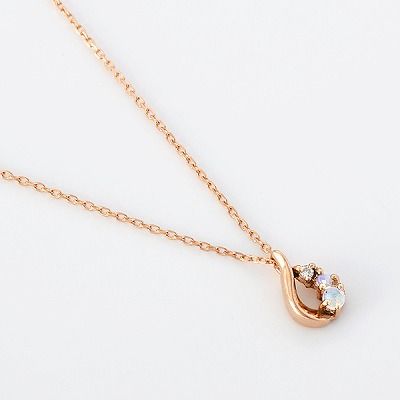 シルバーネックレス