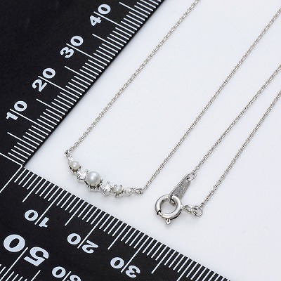 シルバーネックレス