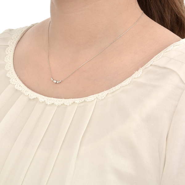 シルバーネックレス