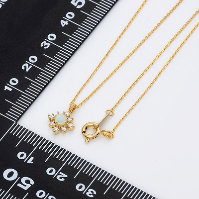 シルバーネックレス