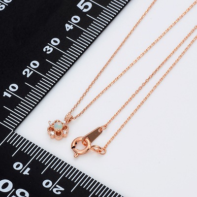 シルバーネックレス