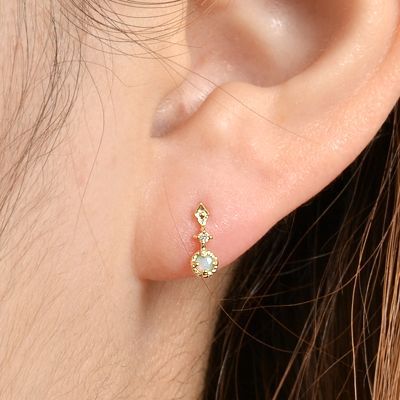 シルバースタッドピアス