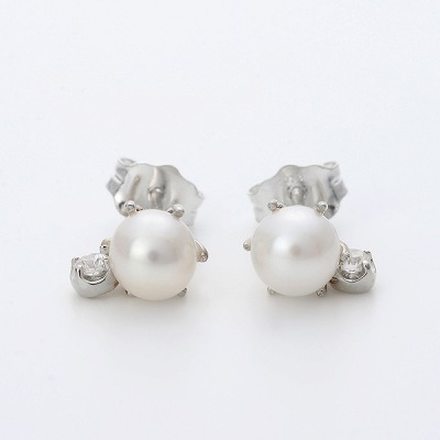 シルバーピアス