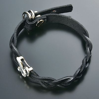 レザーブレスレット